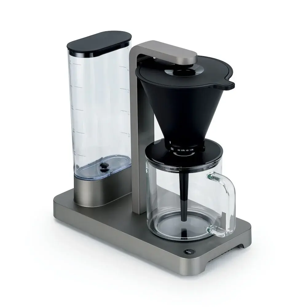 coffee_brewer_performance-titanium_cm7t-125_angle.webp