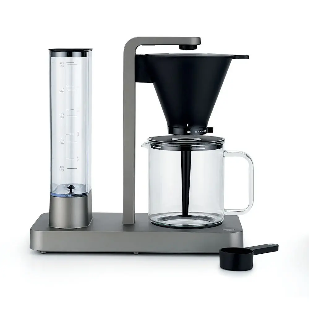 coffee_brewer_performance-titanium_cm7t-125_front_empty_with-spoon.webp