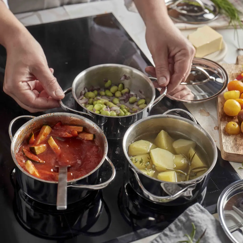 pdp_masonry-content_demeyere_mini 3 stew pot_energy_750x750.webp