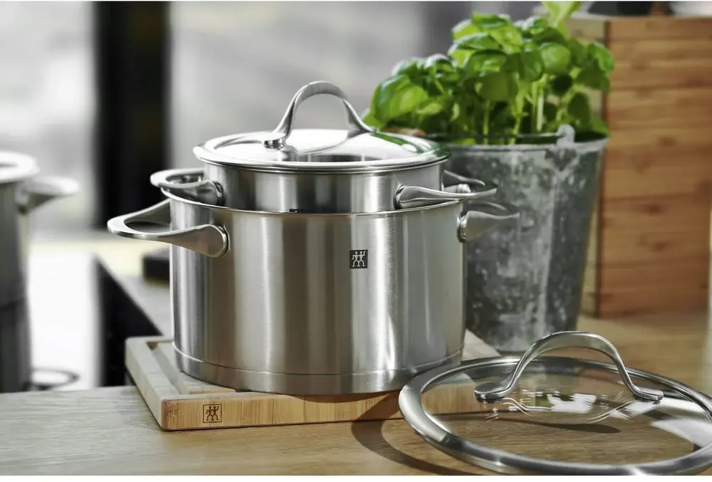 zwilling-essence3.webp